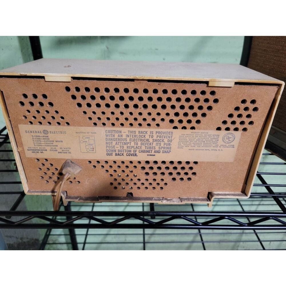 Vintage GE Tube Radio Untested - Picture 4 of 7